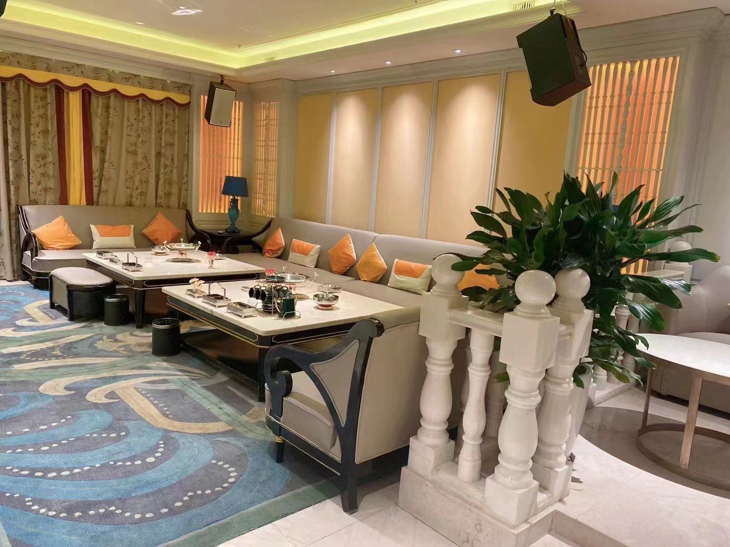 鹤壁商务KTV预订房-淇县ktv预订